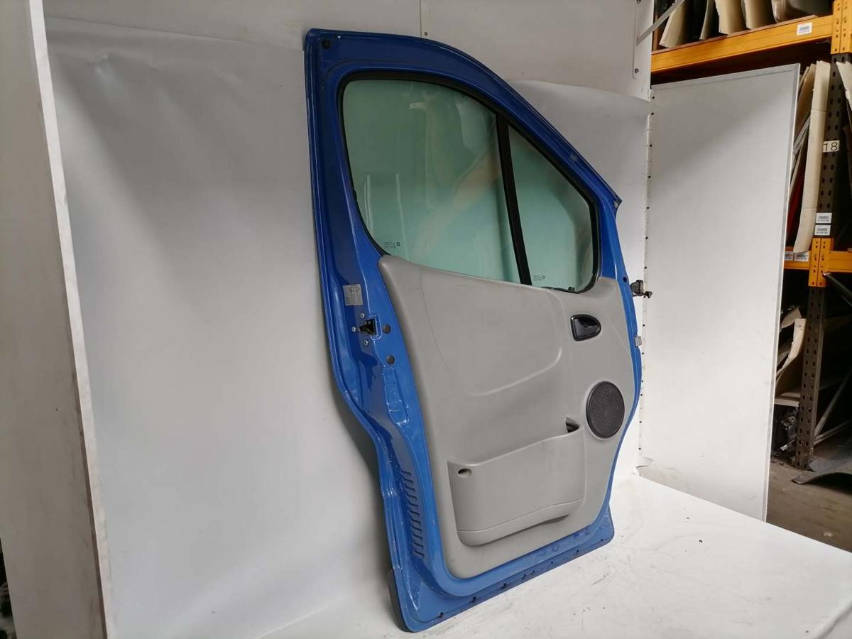 Renault Trafic 2 original Tür vorn links OV489 Blau Bj.2011